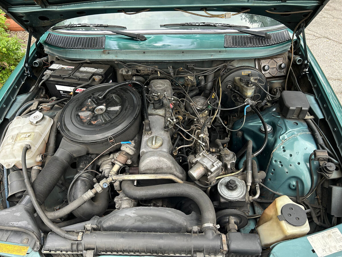 1984 Mercedes-Benz 300-Series CDT - photo 7