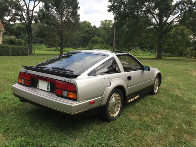 1984 Nissan 300ZX 50th Anniversary Edition Silver & Black - photo 10