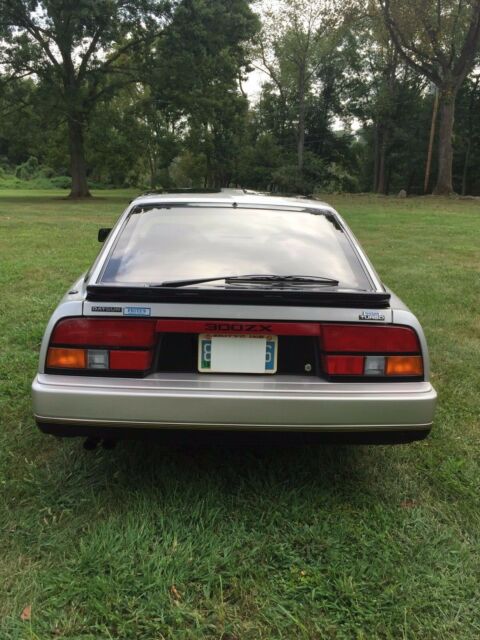 1984 Nissan 300ZX 50th Anniversary Edition Silver & Black - photo 11