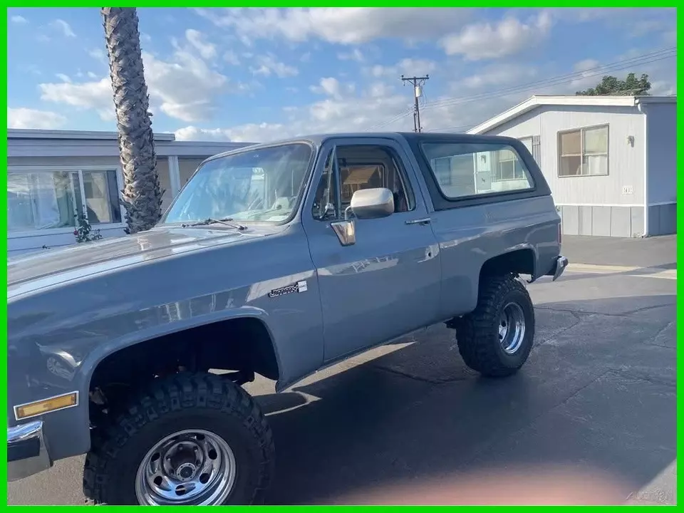 1984 350 Crate Engine V8 16V Rebuilt Transmission New Paint 1984 GMC Jimmy 2dr 4WD SUV Stock Number 399143