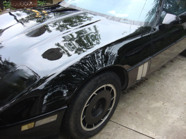 1984 Chevrolet Corvette Base Coupe - photo 9