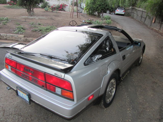 1984 Nissan 300ZX 50th Anniversary Edition - photo 2