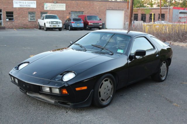 1984 Porsche 928 - photo 2