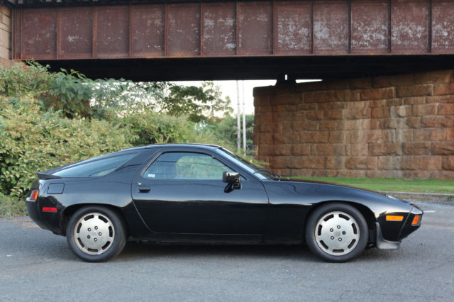 1984 Porsche 928 - photo 3