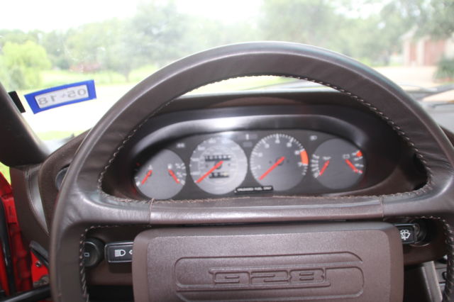 1984 Porsche 928 Leather interior - photo 8