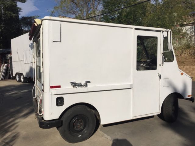 1984 AMC LLV - photo 4