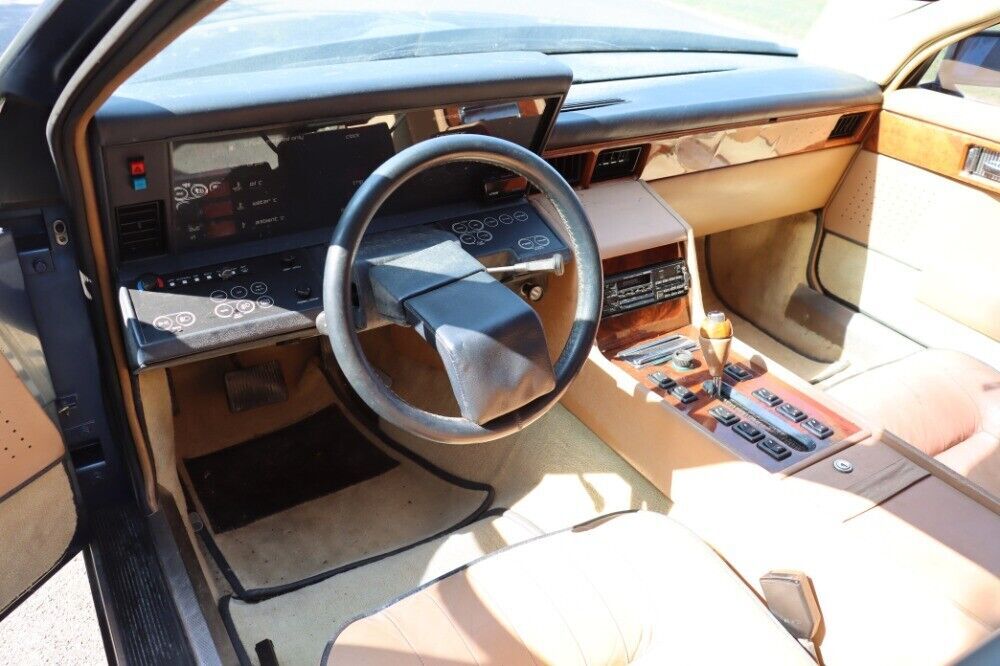 1984 Aston Martin Lagonda - photo 7