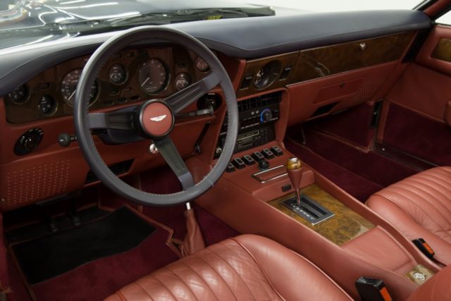 1984 Aston Martin Volante V8 Convertible - photo 10