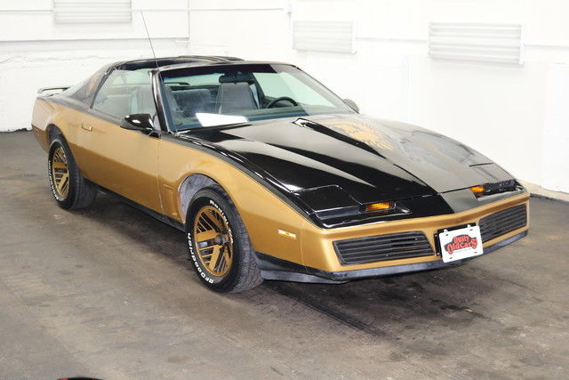 1984 Black Runs Drives Body Inter VGood 5LV8 5 spd manual! 1984 Pontiac Firebird Trans Am Coupe 2-Door