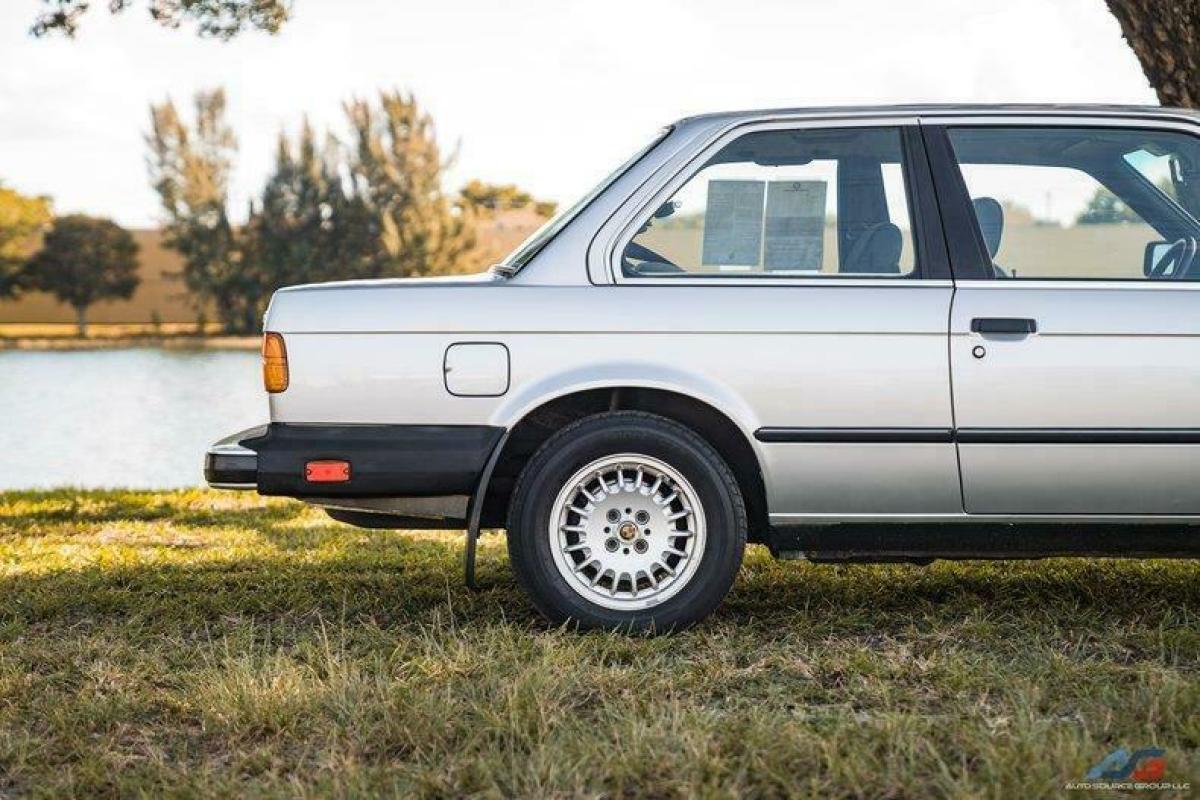 1984 BMW 325e 325e - photo 3