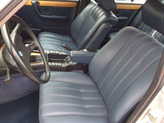 1984 BMW 7-Series Fully Loaded - photo 10