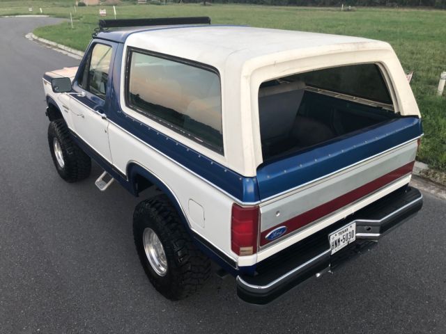 1984 Ford Bronco Nice Low Miles Classic Lifted Bronco XLT - photo 10