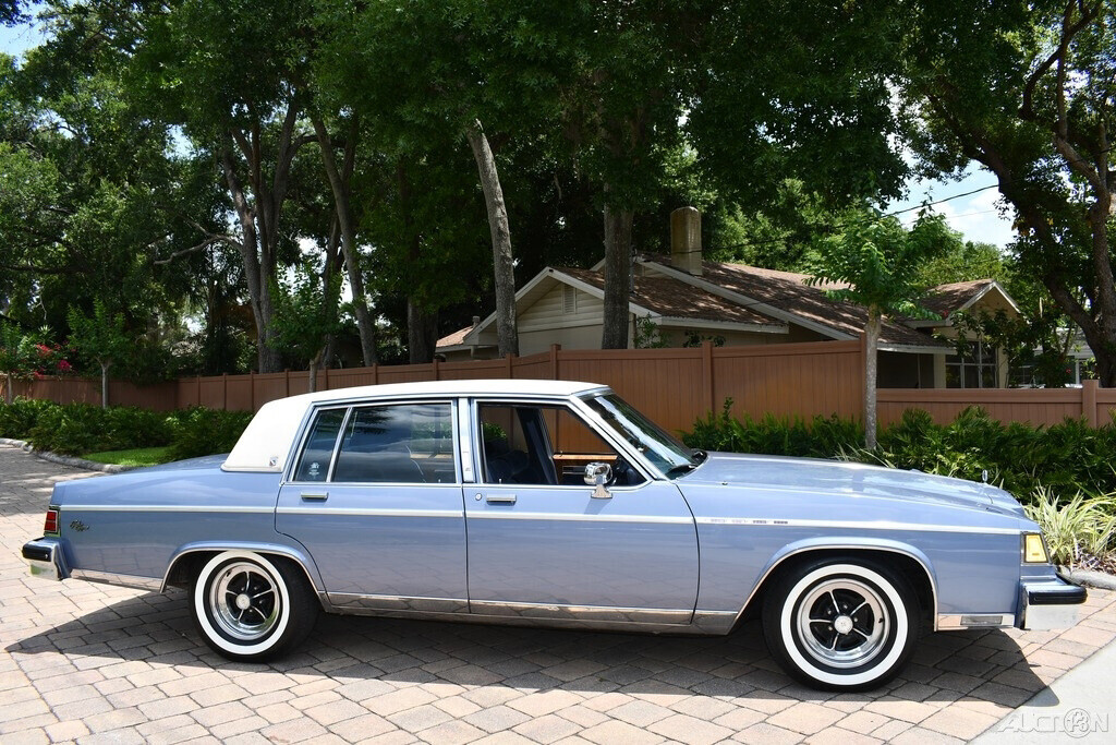 1984 Buick Electra Amazing original Condition estate car Truly Mint !! - photo 3