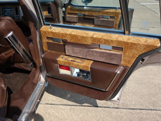 1984 Buick Electra Park Avenue - photo 10