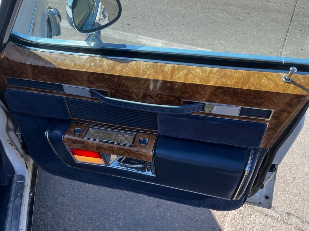 1984 Buick Electra PARK AVENUE - photo 12