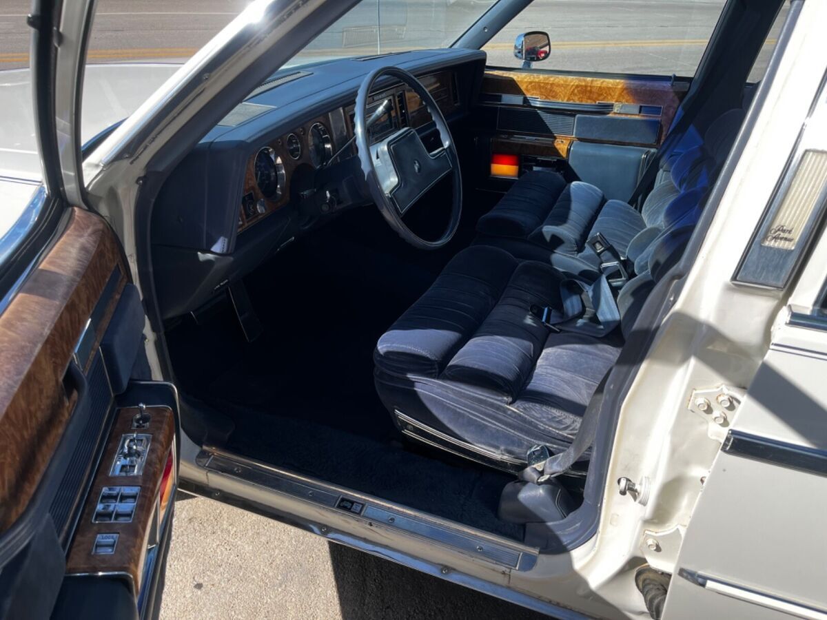 1984 Buick Electra PARK AVENUE - photo 6