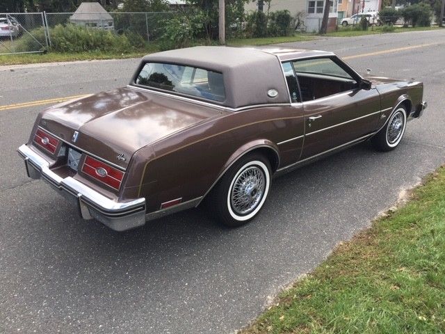1984 Buick Riviera - photo 5