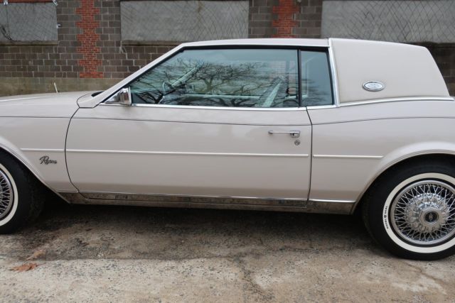 1984 Buick Riviera -- - photo 11
