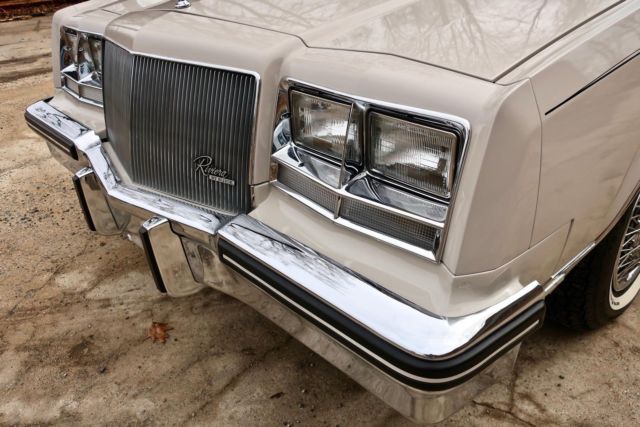 1984 Buick Riviera -- - photo 6