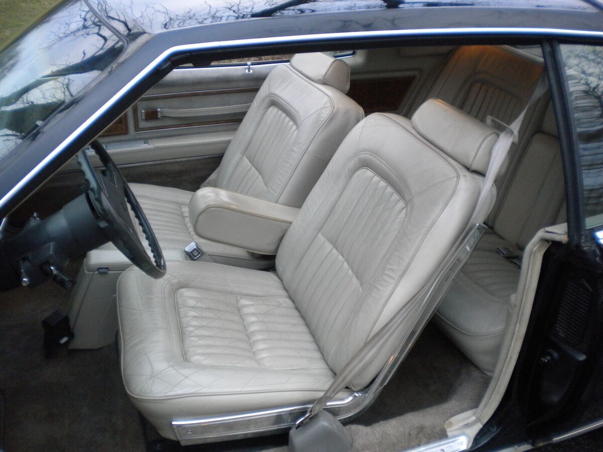 1984 Buick Riviera - photo 2