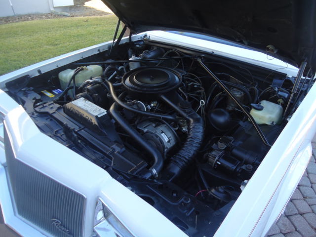 1984 Buick Riviera Base Convertible 2-Door - photo 10
