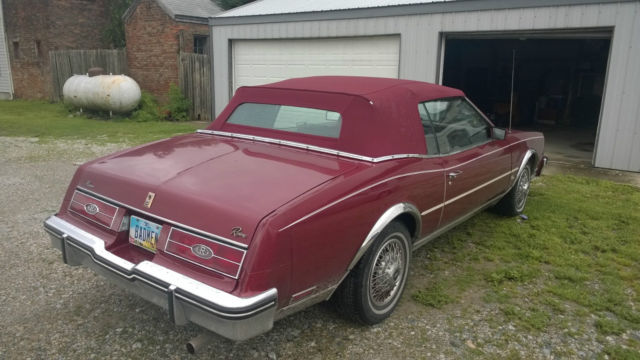 1984 Buick Riviera - photo 9