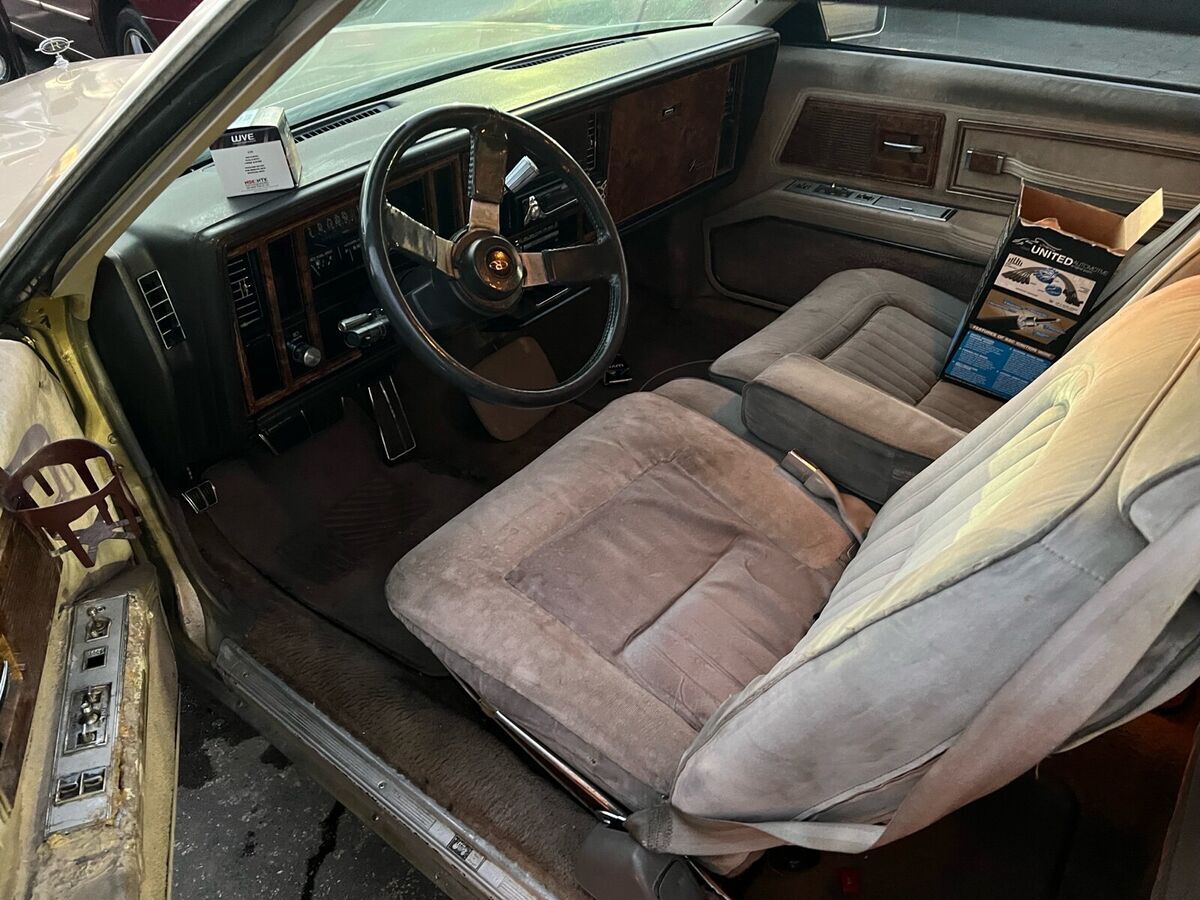 1984 Buick Riviera - photo 6