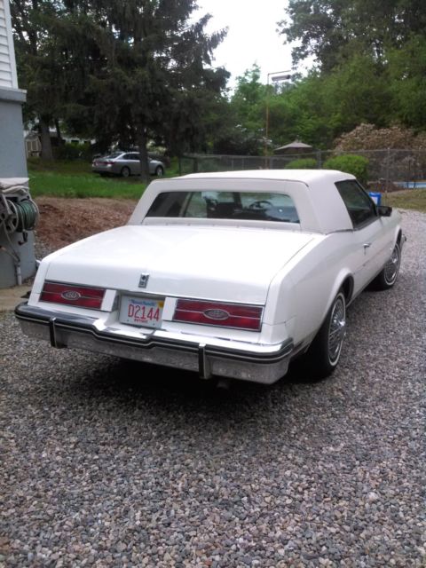 1984 Buick Riviera - photo 4