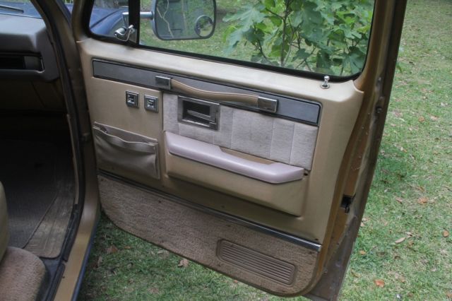 1984 Chevrolet C-10 Silverado - photo 5
