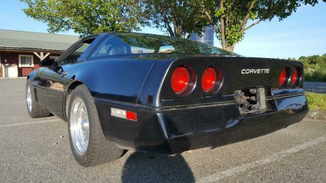 1984 Chevrolet Corvette Coupe - photo 4