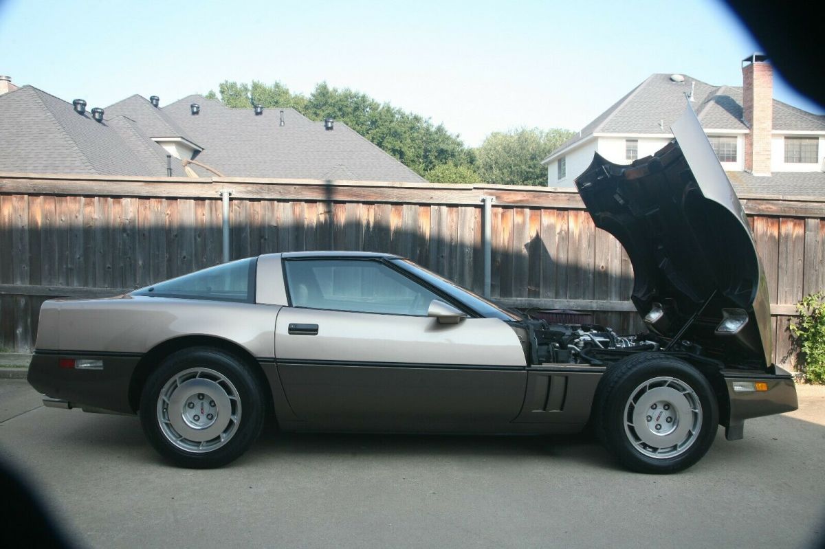 1984 Chevrolet Corvette - photo 2