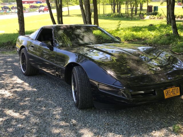 1984 C4/C5 Corvette Black Unique Summer daily driver Old school charm upgraded 1984 Chevrolet Corvette 5.7 Crossfire / 4+3 manual