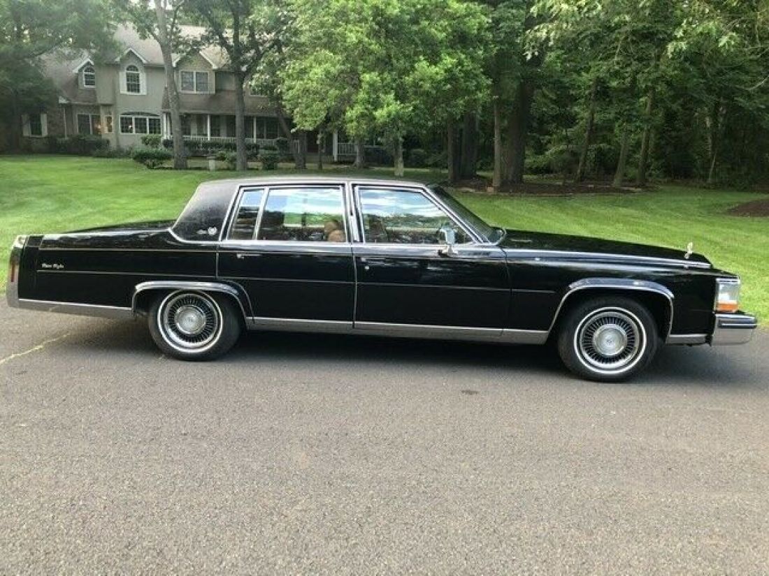 1984 Cadillac Brougham Fleetwood D’Elegance 18k Miles Mint Original - photo 4