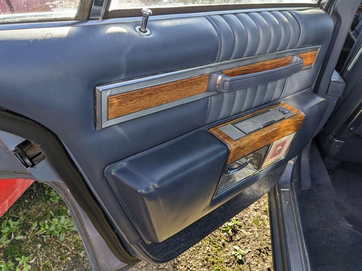 1984 Cadillac DeVille Base 4dr Sedan - photo 12