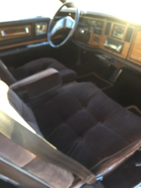 1984 Cadillac Eldorado Base Cloth Interior - photo 5