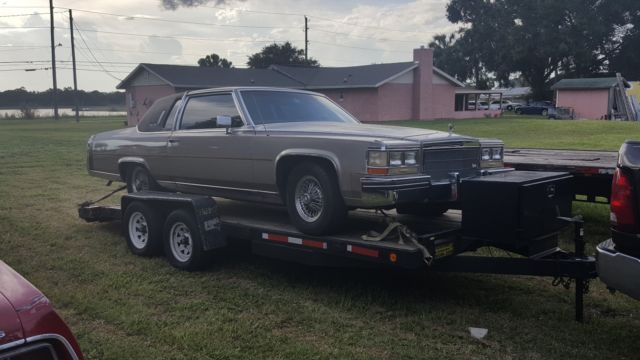 1984 Cadillac Fleetwood Brougham - photo 3