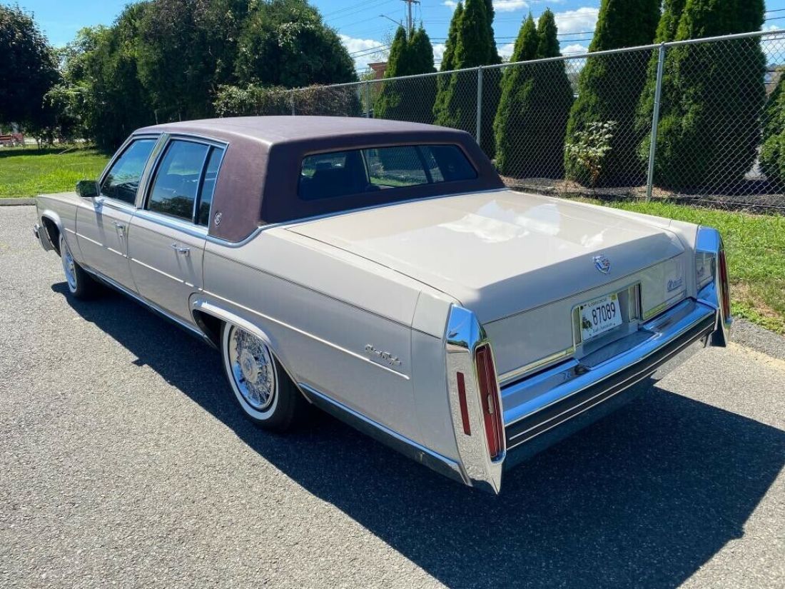 1984 Cadillac Fleetwood - photo 3