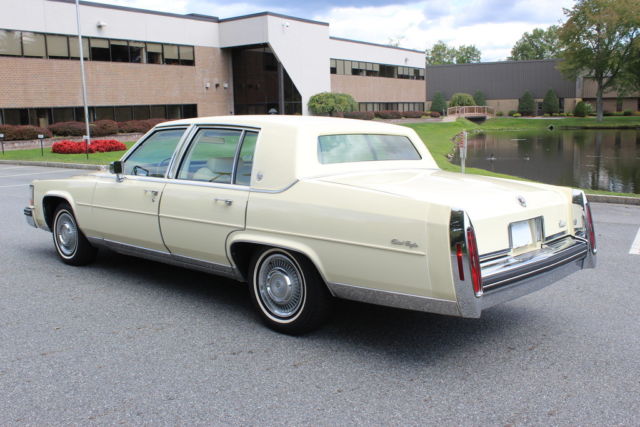 1984 Cadillac Brougham Fleetwood - photo 3