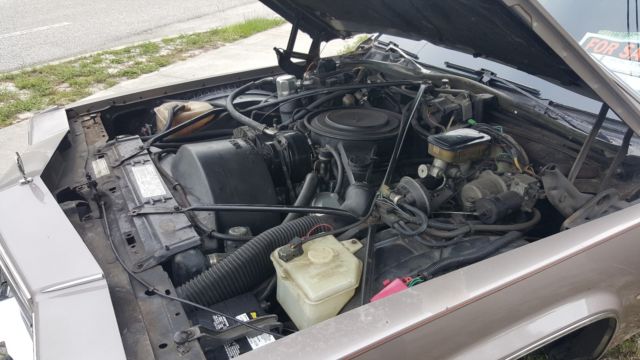 1984 Cadillac Fleetwood Brougham - photo 7