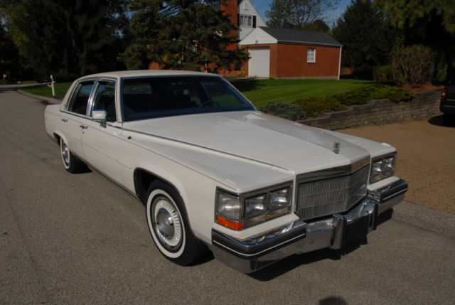 1984 Cadillac Brougham - photo 3
