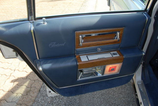 1984 Cadillac Brougham - photo 9