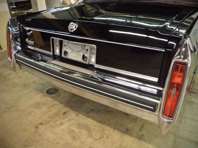 1984 Cadillac Fleetwood Limousine - photo 3