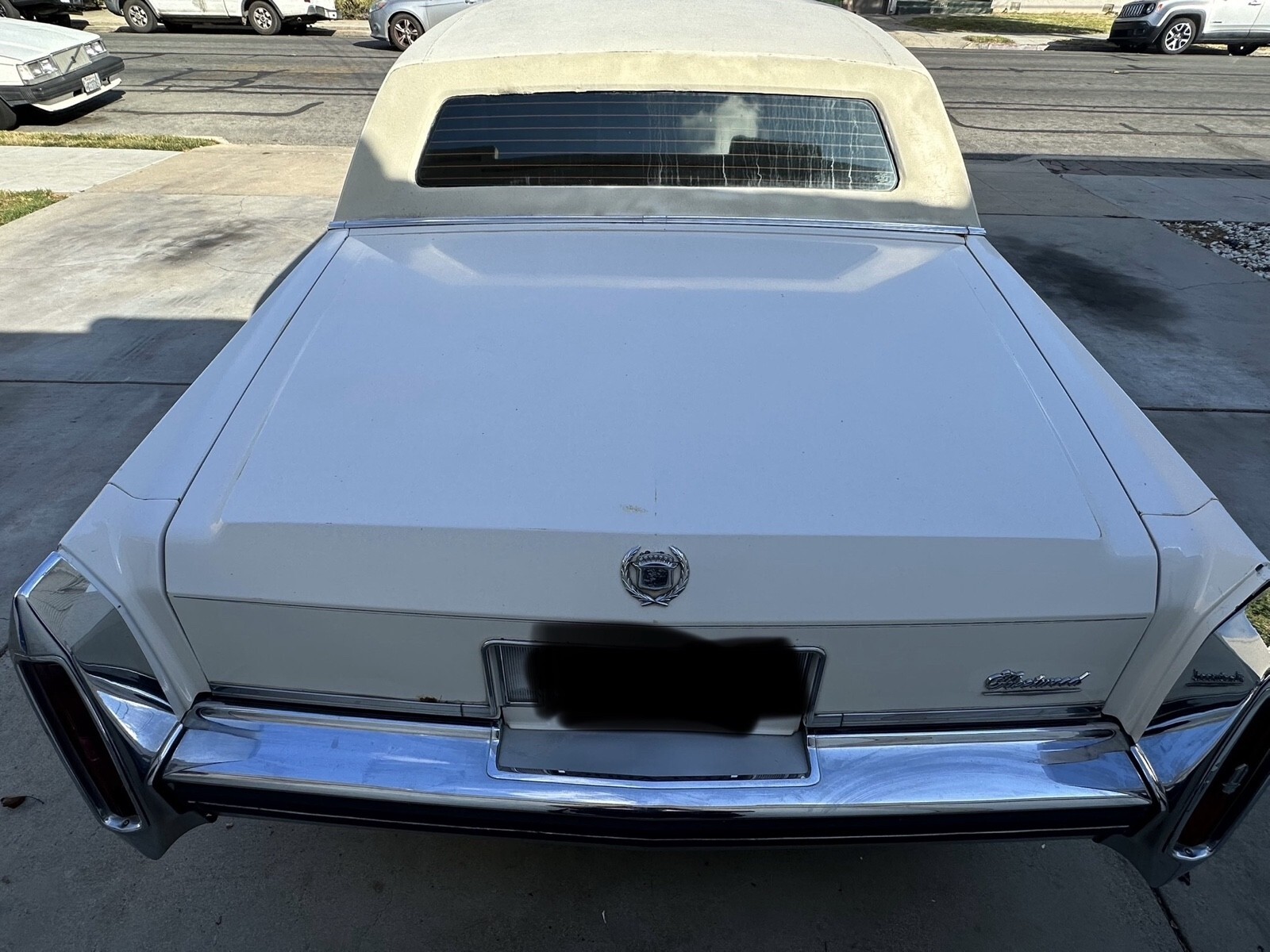 1984 Cadillac Fleetwood BROUGHAM - photo 2