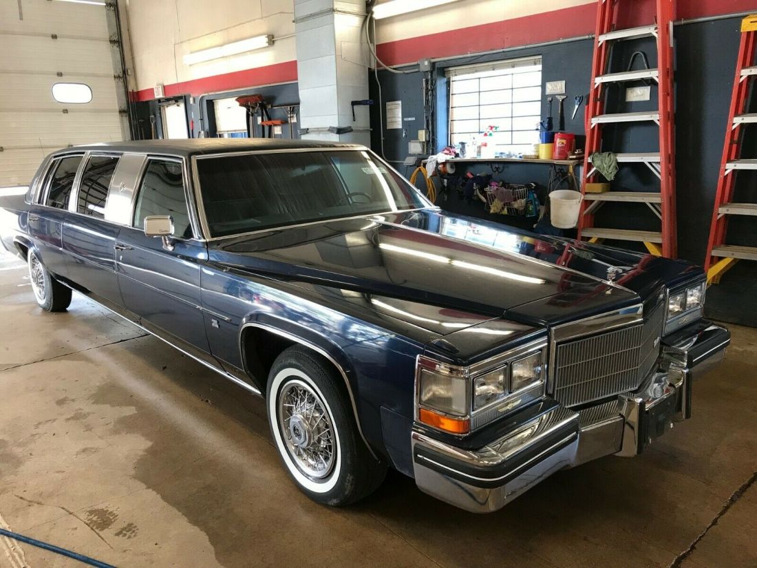 1984 Cadillac Limousine  T1287794 1984 Cadillac Other