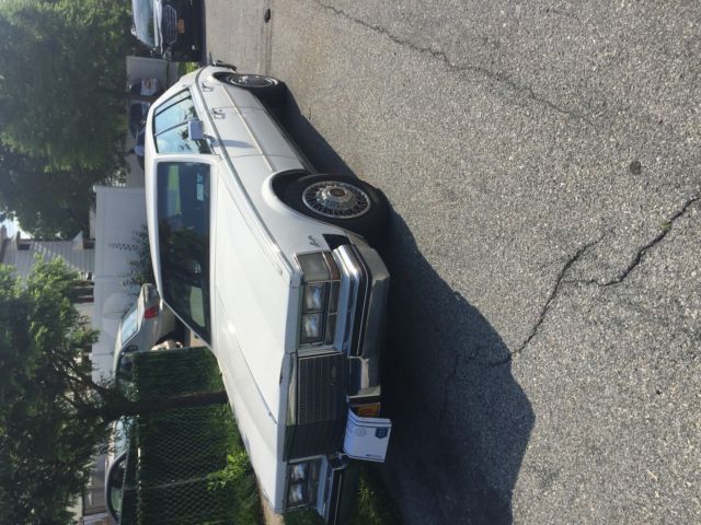 1984 Cadillac Seville Base Sedan 4-Door - photo 2