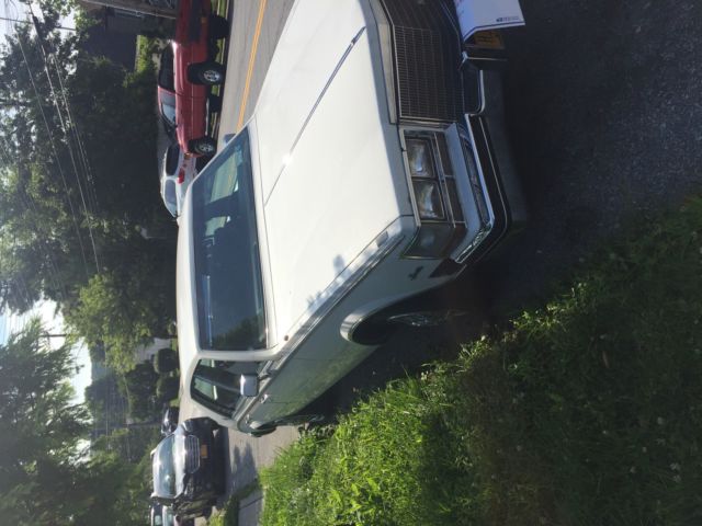 1984 Cadillac Seville Base Sedan 4-Door - photo 3