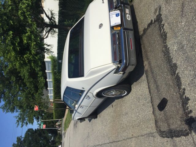 1984 Cadillac Seville Base Sedan 4-Door - photo 4