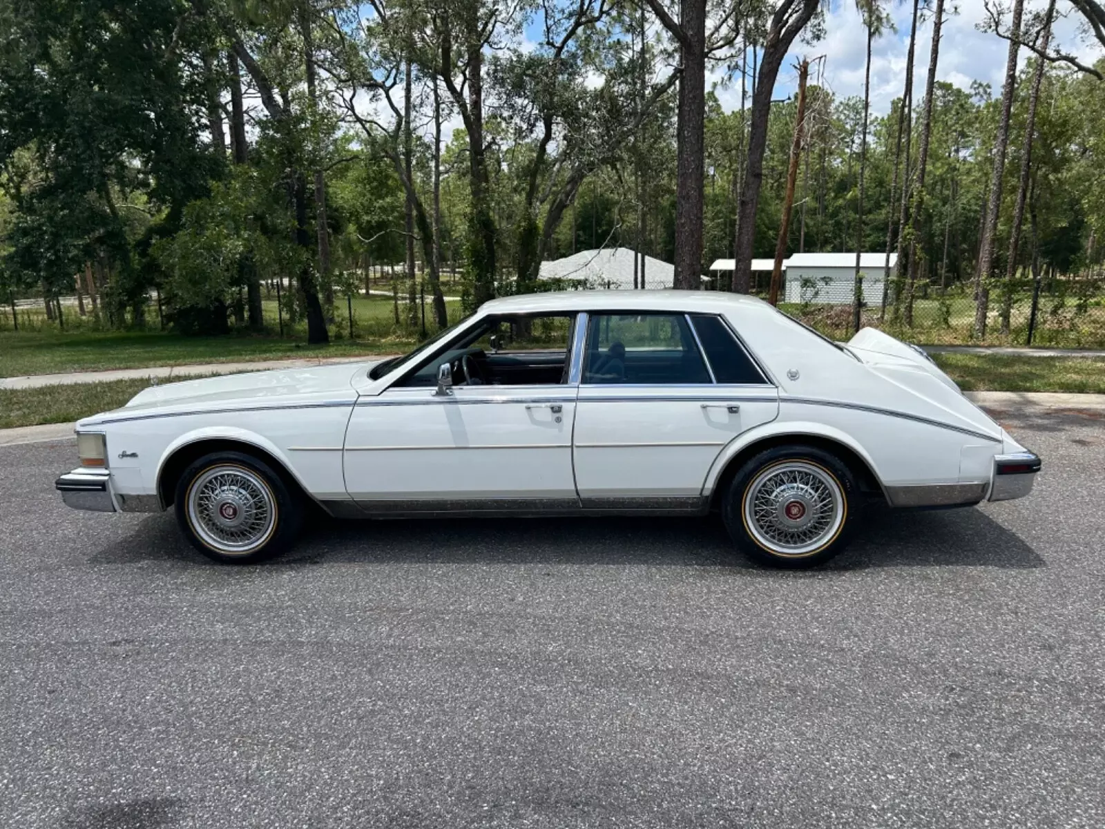 1984 Cadillac Seville - photo 3