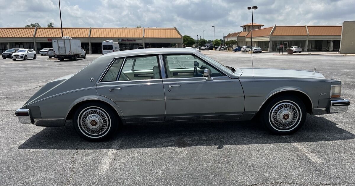 1984 Cadillac Seville - photo 2