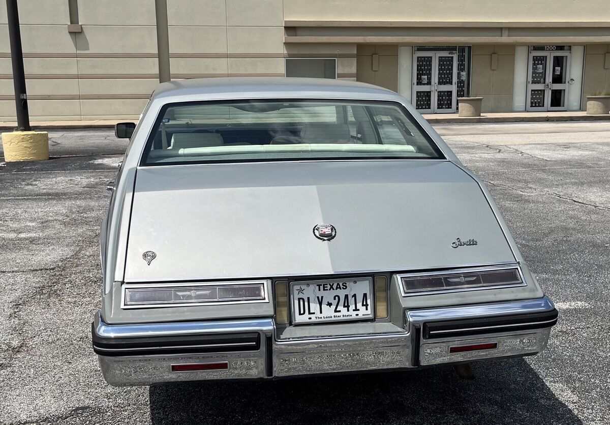 1984 Cadillac Seville - photo 4